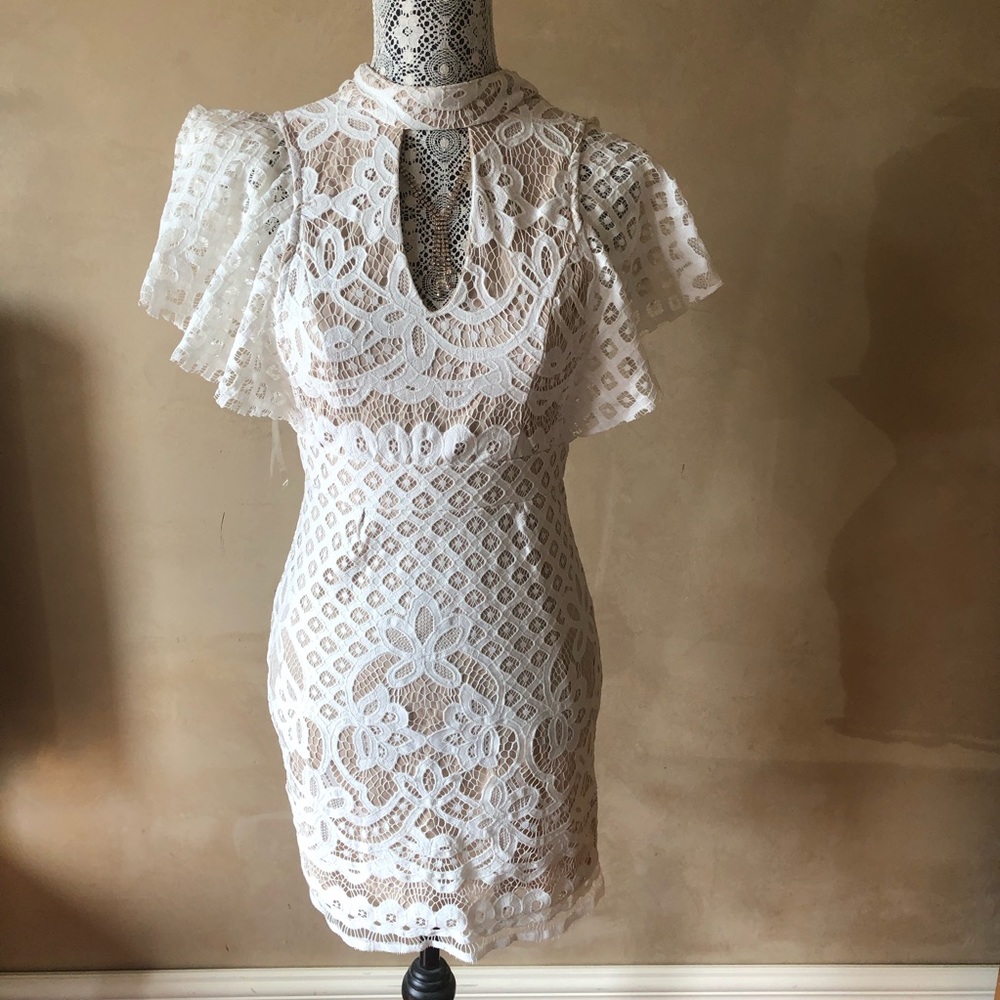 White Dress lace nude detail size 3